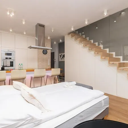 Srutowa Royal شقة فروتسواف