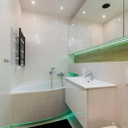 Srutowa Royal شقة فروتسواف